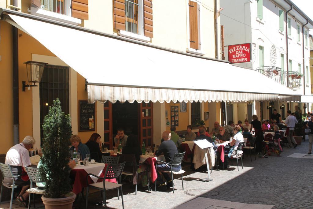 Albergo Dal Baffo Lazise Bagian luar foto