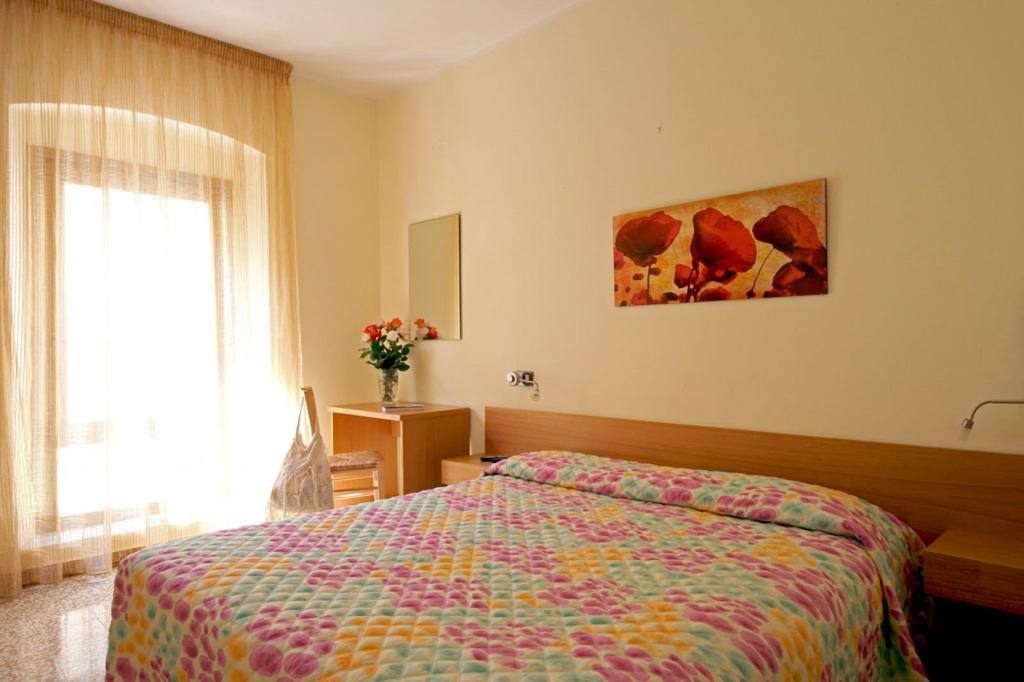 Albergo Dal Baffo Lazise Ruang foto